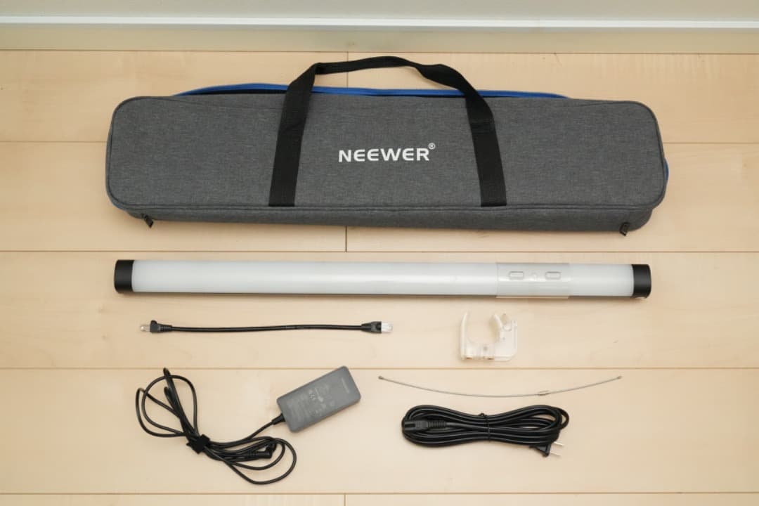 n*v様 送料込みNEEWER LEDライトセット 本体・ケース・付属品 TL6