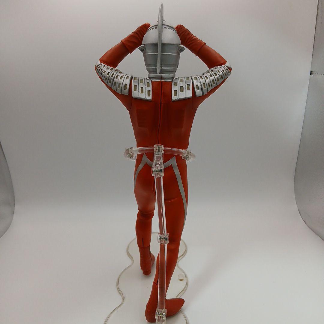 ウルトラマンセブン　ソフビ　フィギュア　大怪獣シリーズ　エメリウム光線ポーズ