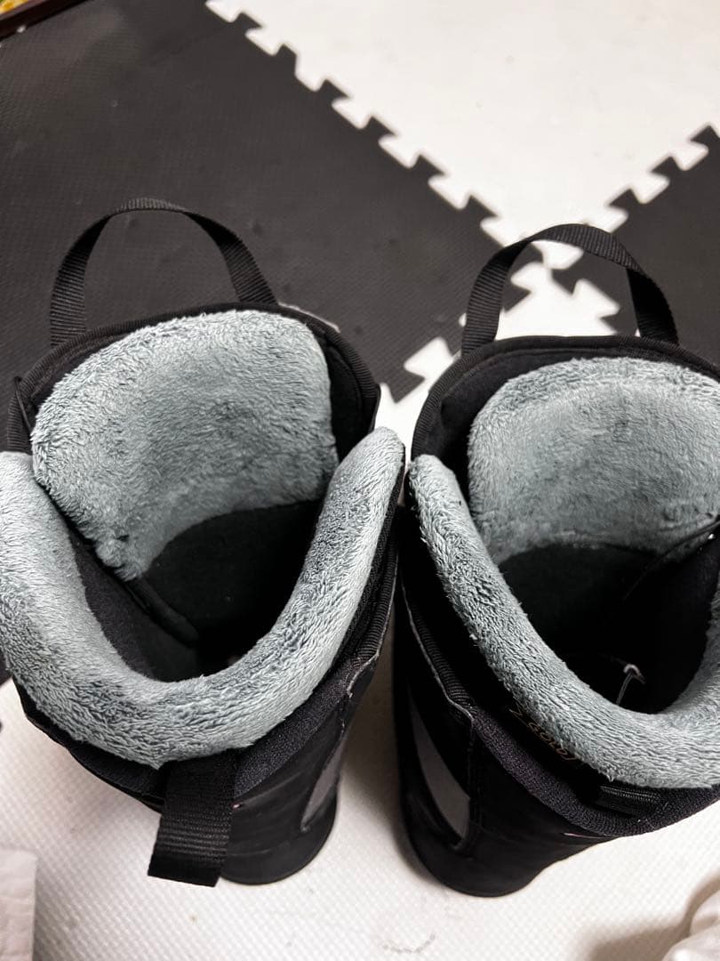 Salomon BOA 女性用スノーボードブーツ