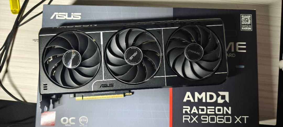 J*e様 ASUS Radeon RX9060XT 16GB OC 3ファン