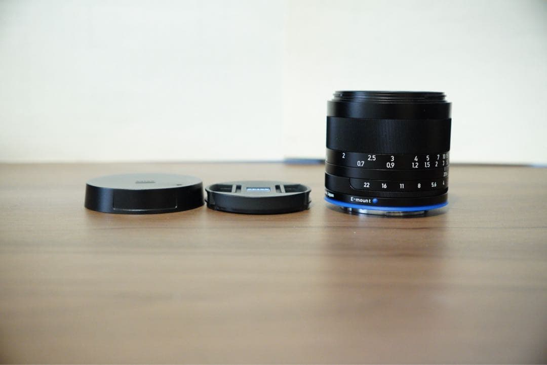 ZEISS Loxia 2/50 （50mm F2.0)