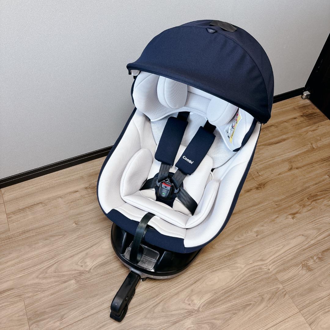 【極美品】Combi クルムーヴスマート ライト ISOFIX ネイビー 回転式