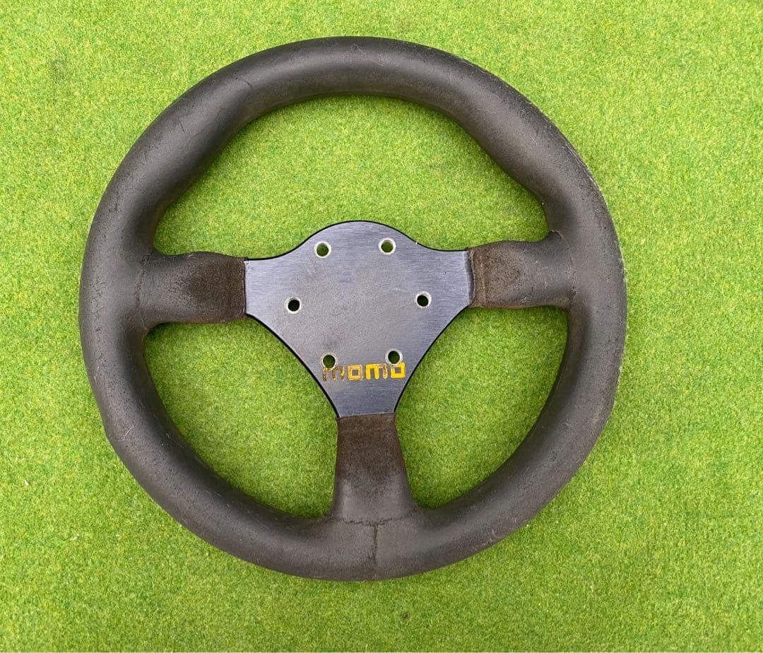 MOMO ステアリング 本体