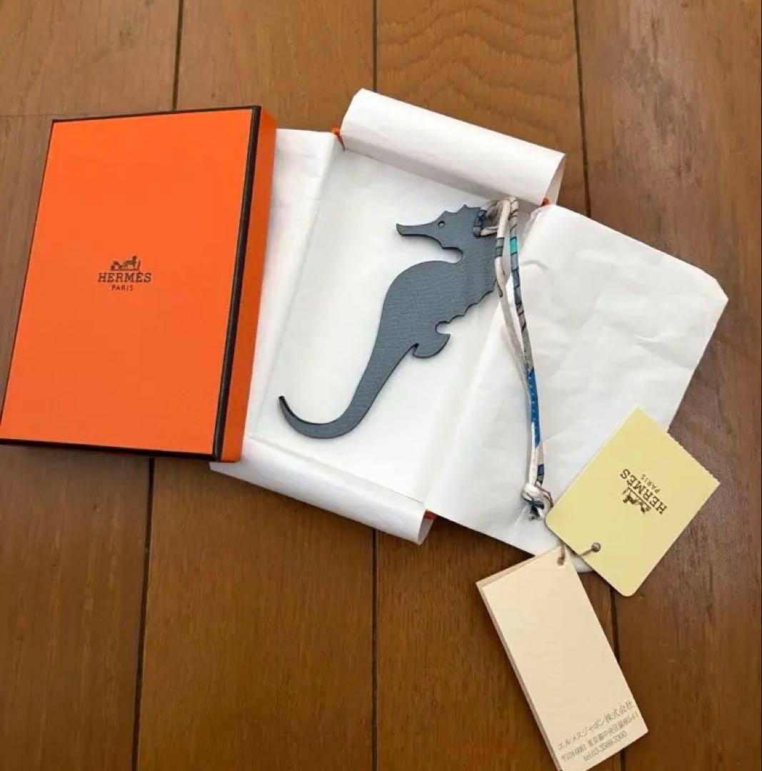 HERMES タツノオトシゴ チャーム　プティアッシュ　新品