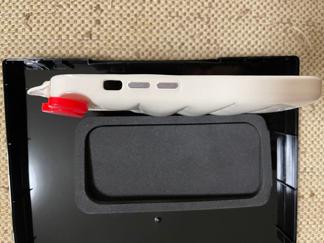 Urban Sophistication×Kitty iPhone17ケース