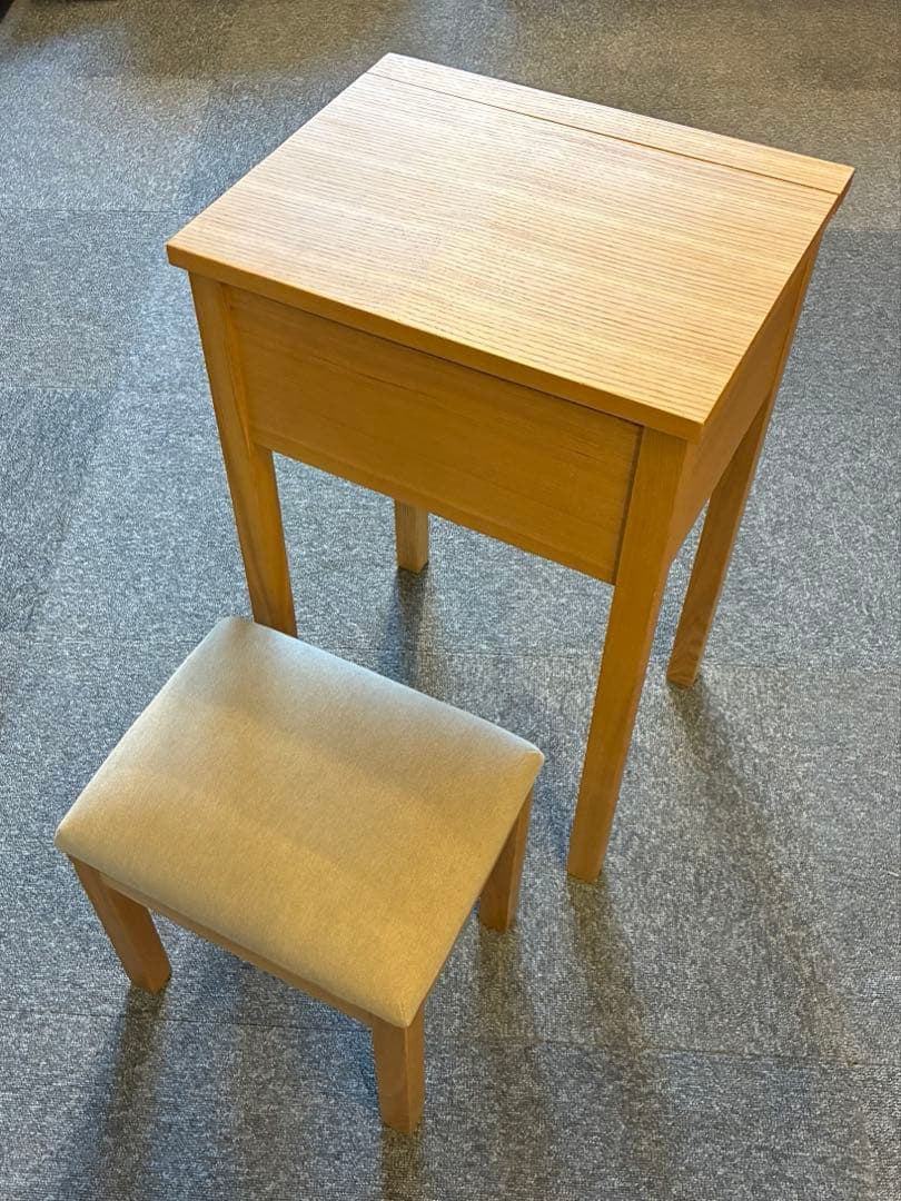 無印良品ドレッサー（タモ材ナチュラル）　イス付き