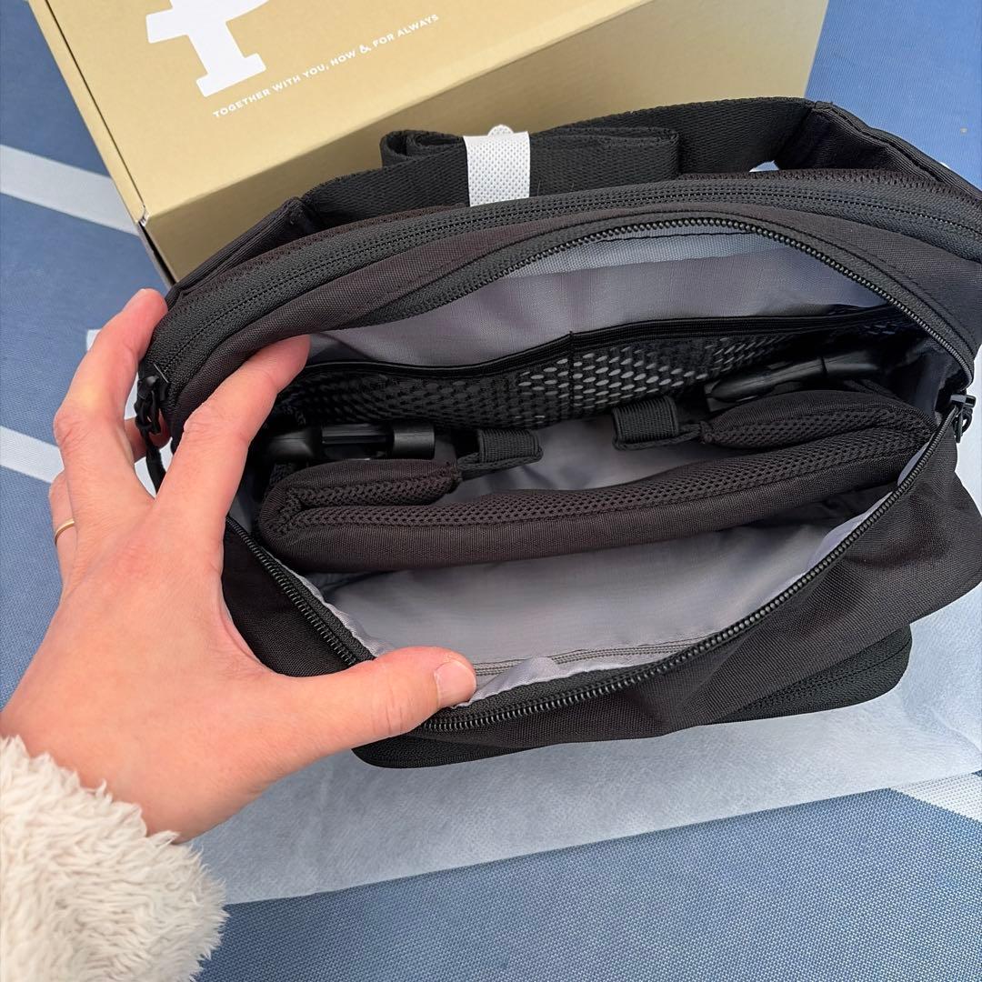 POMULU ヒップシート　カジュアルブラック