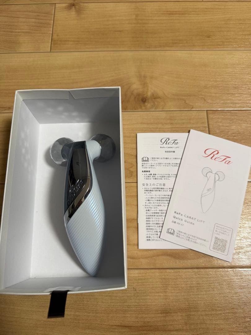 ReFa カラットリフト EMS