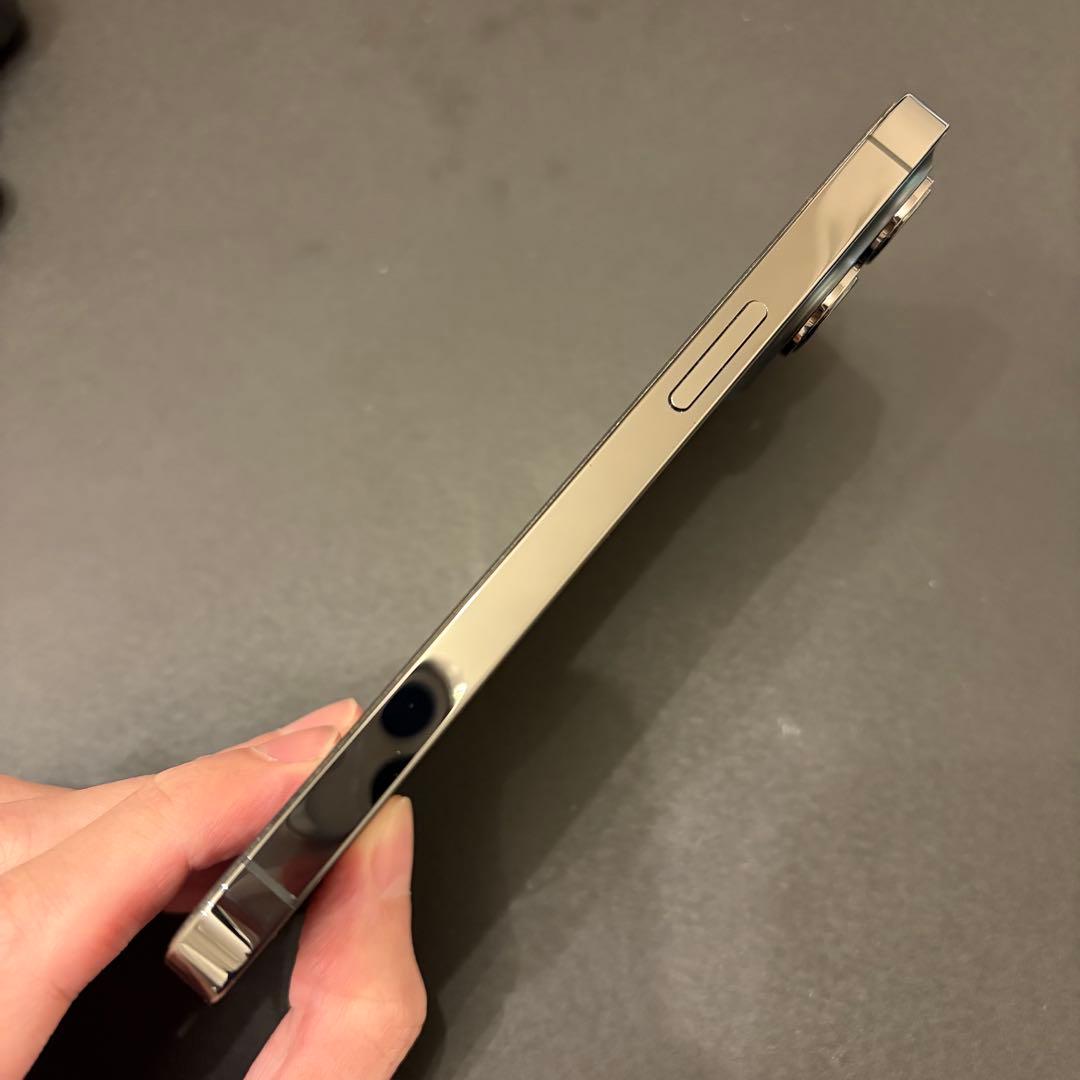 Apple iPhone 13 Pro グラファイト 外箱付き