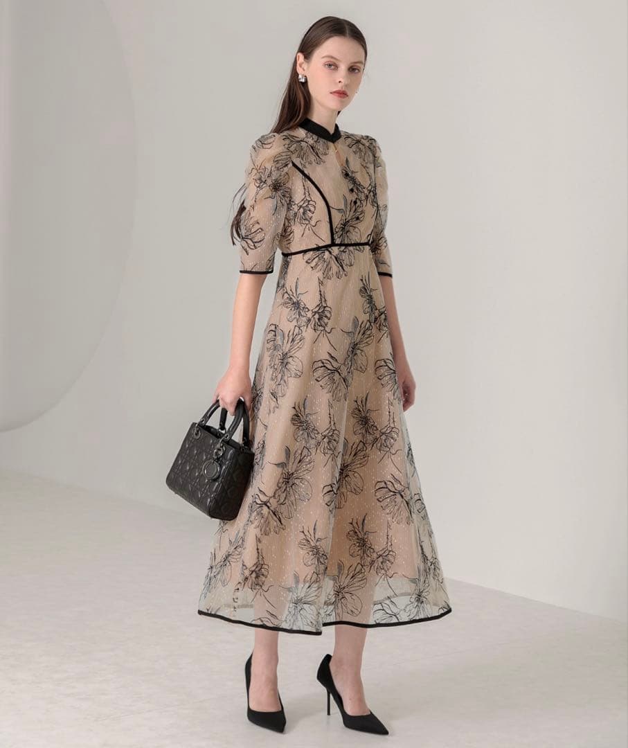 【LEJA】配色パイピングプチハイネック花柄刺繍ラメレース