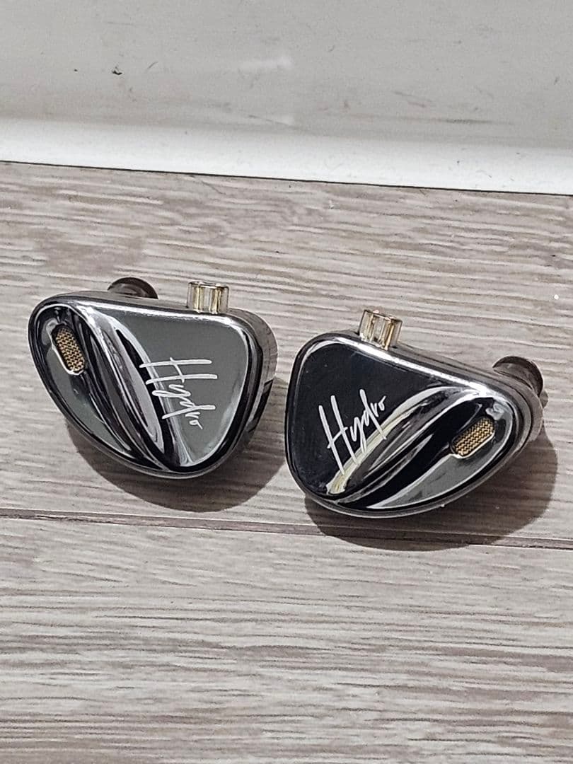 CCA Hydro ハイドロ 2DD+8BA チューニングスイッチ イヤホン