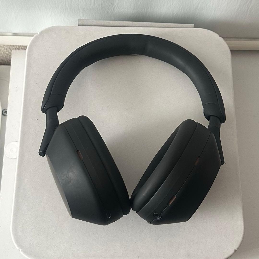 WH-1000XM5 ワイヤレスヘッドセット ブラック 専用ケース付き