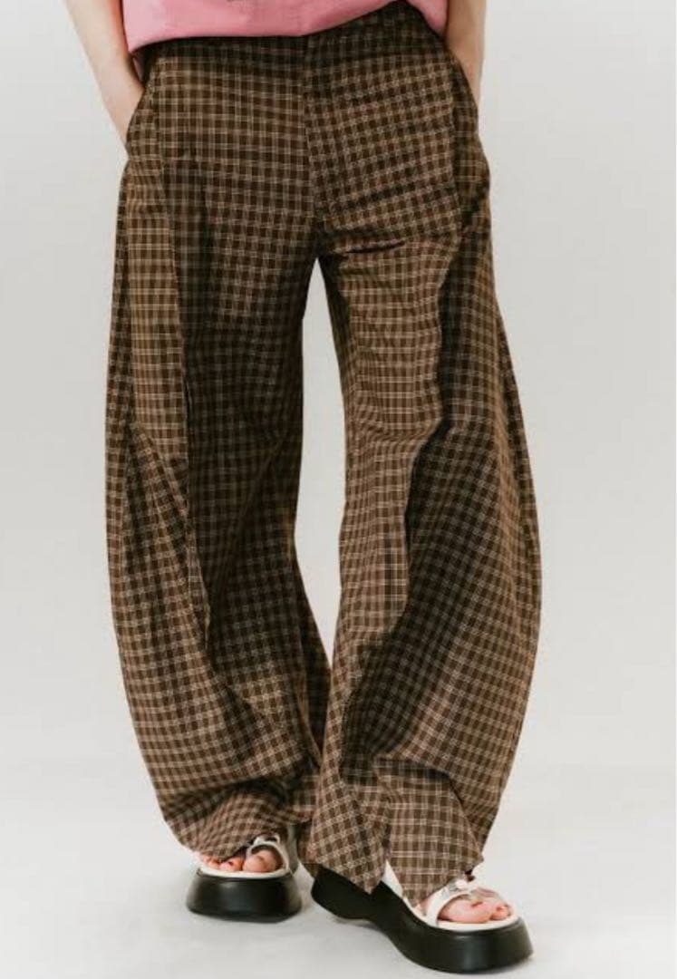 Knuth Marfスリットディフォームドパンツ (チェックブラウン)