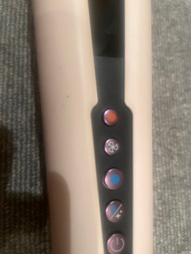 今日だけのセール　ダイソンヘアー　ストレイトナー