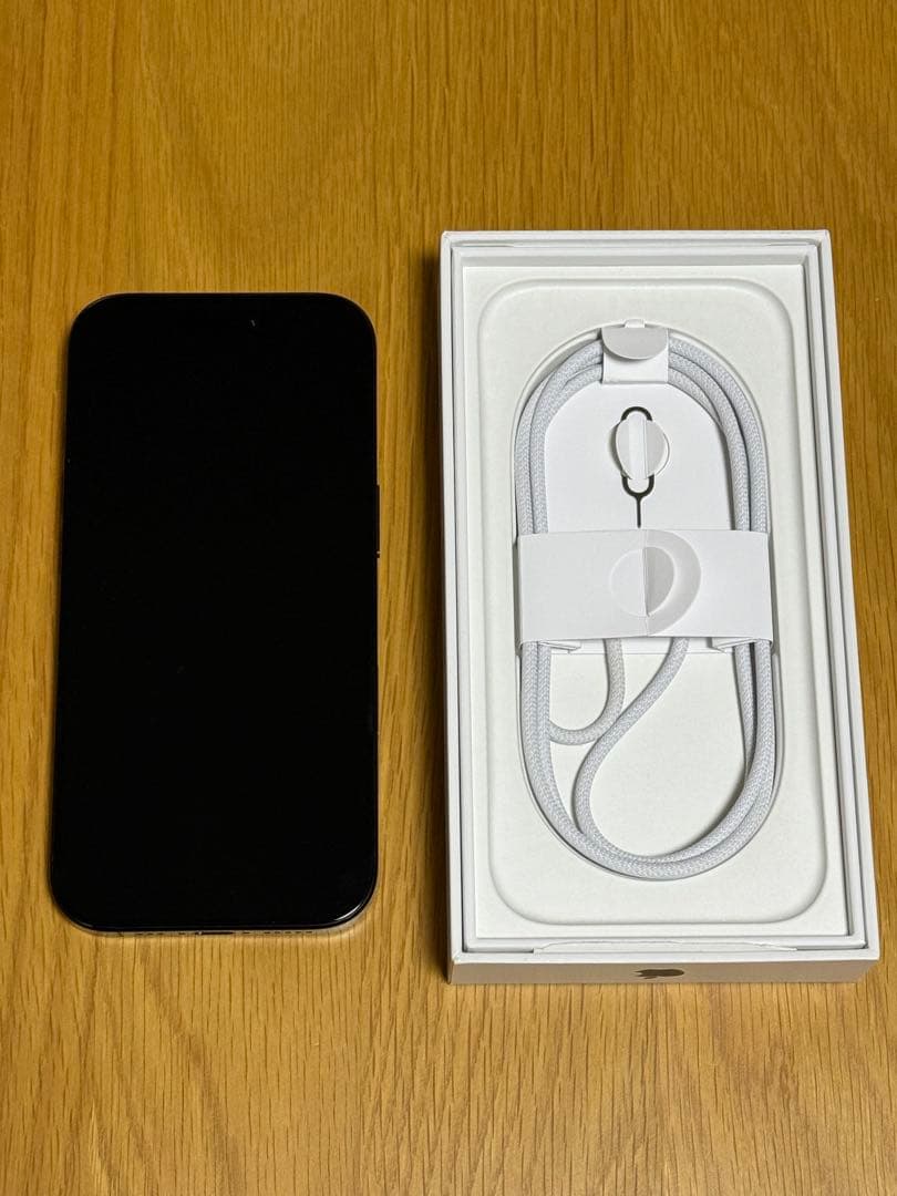 iPhone16Pro 128GB ブラックチタニウム