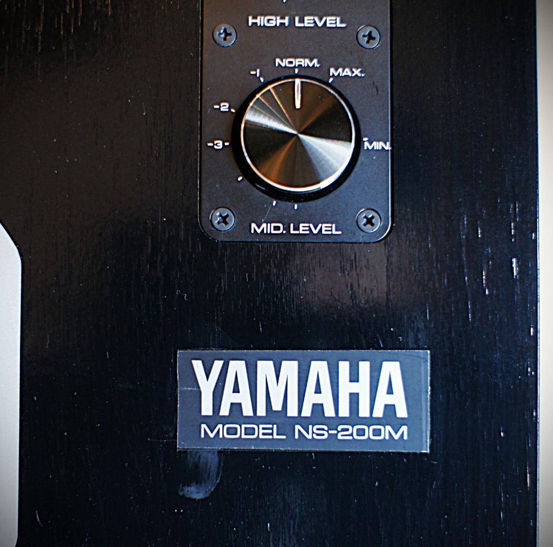 【超美品】YAMAHA ヤマハスピーカー NS-200M　整備インシュレータ付き