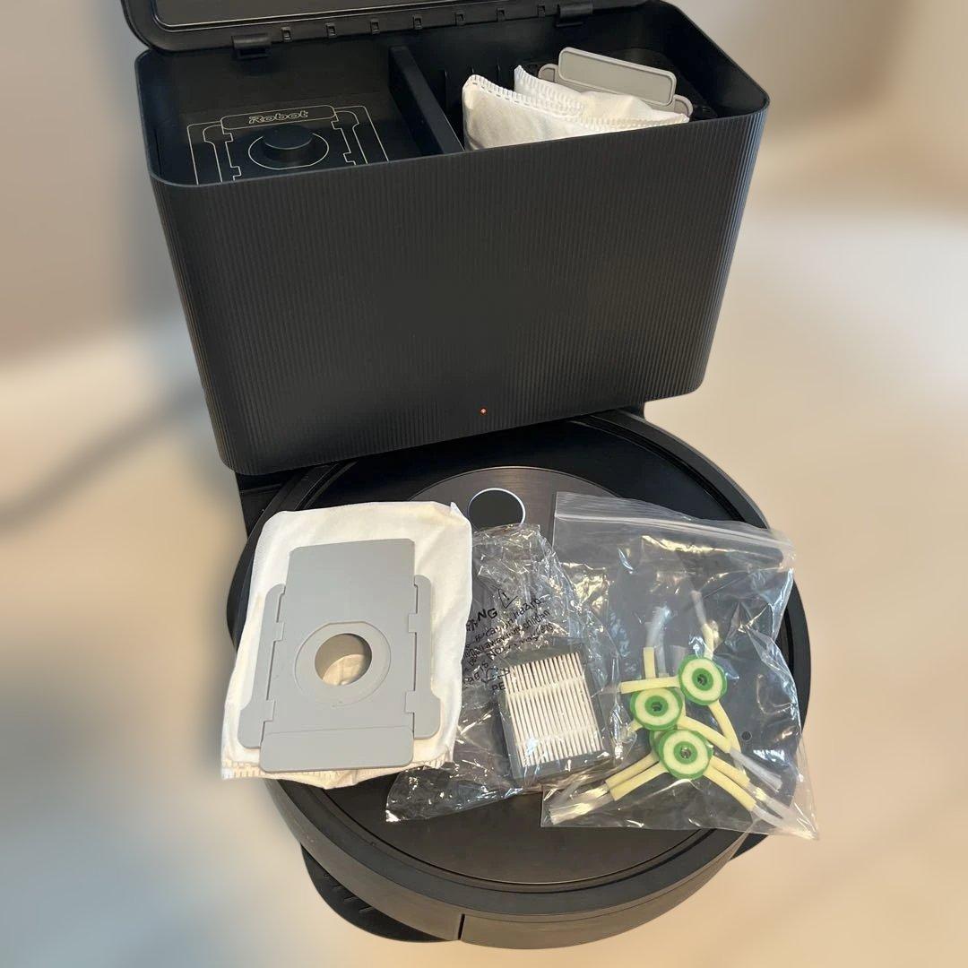 iRobot Roomba ロボット掃除機本体　j7+ ルンバ