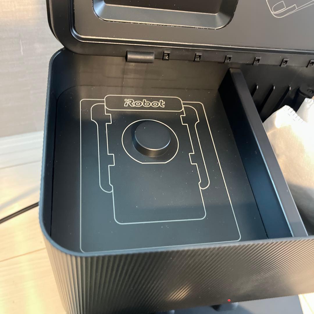 iRobot Roomba ロボット掃除機本体　j7+ ルンバ