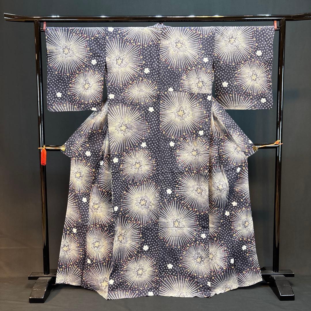 【超美品】有松絞り ゆかた 花火柄【お仕立て上がり】