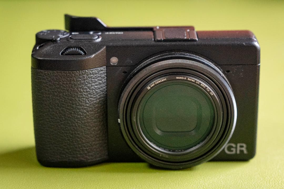 RICOH GRⅢx フィルター、フード、サムレスト、予備バッテリー、5年保証