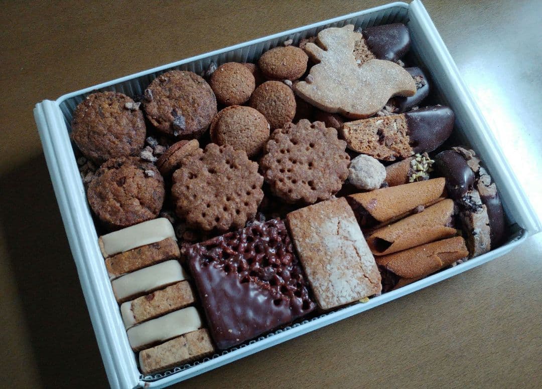 【新品未開封】アマゾンカカオ　クッキー缶&ポップコーン