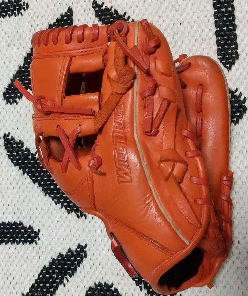 ミズノ 軟式グローブ オレンジ 内野手用