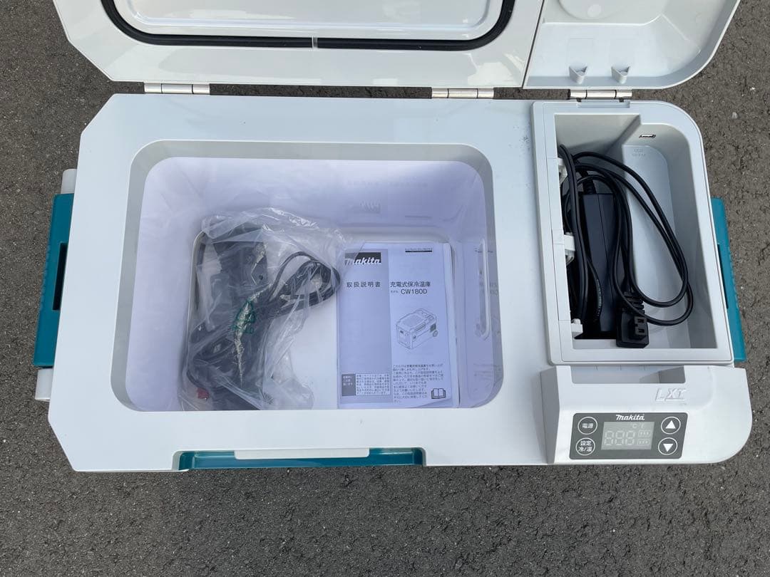 Makita マキタ　充電式保冷温庫 キャスター付き　CW180D 20L