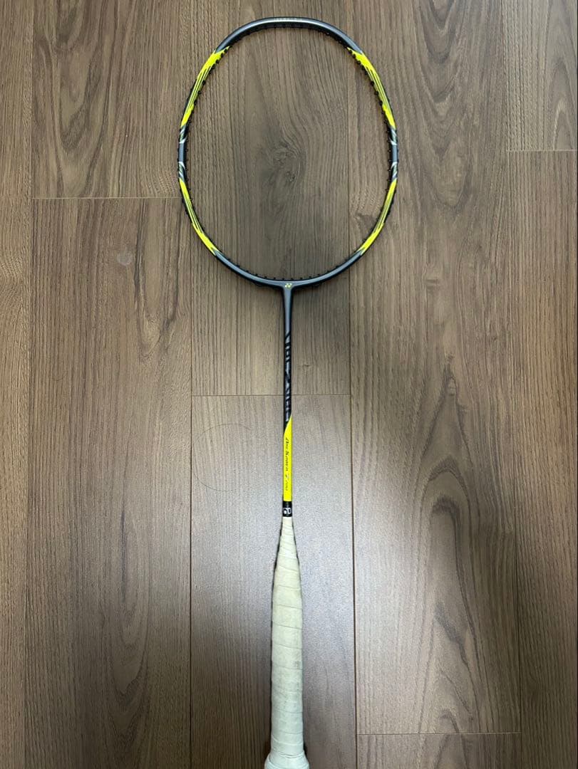 バドミントンラケット アークセイバー7pro(4U)