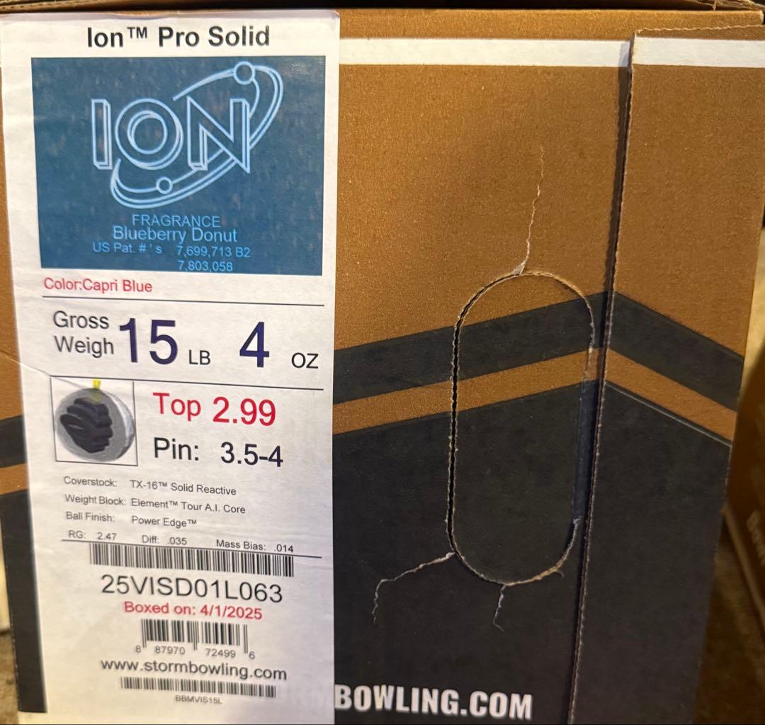 ボウリングボール　ストーム　アイオンプロソリッド15P 新品