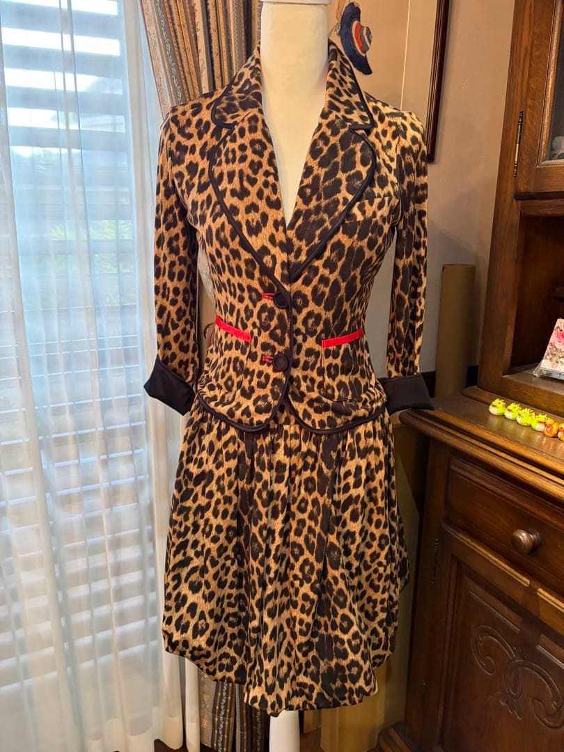 ❤️レジーナロマンティコ❤️レオパード柄❤️別注スーツ❤️36