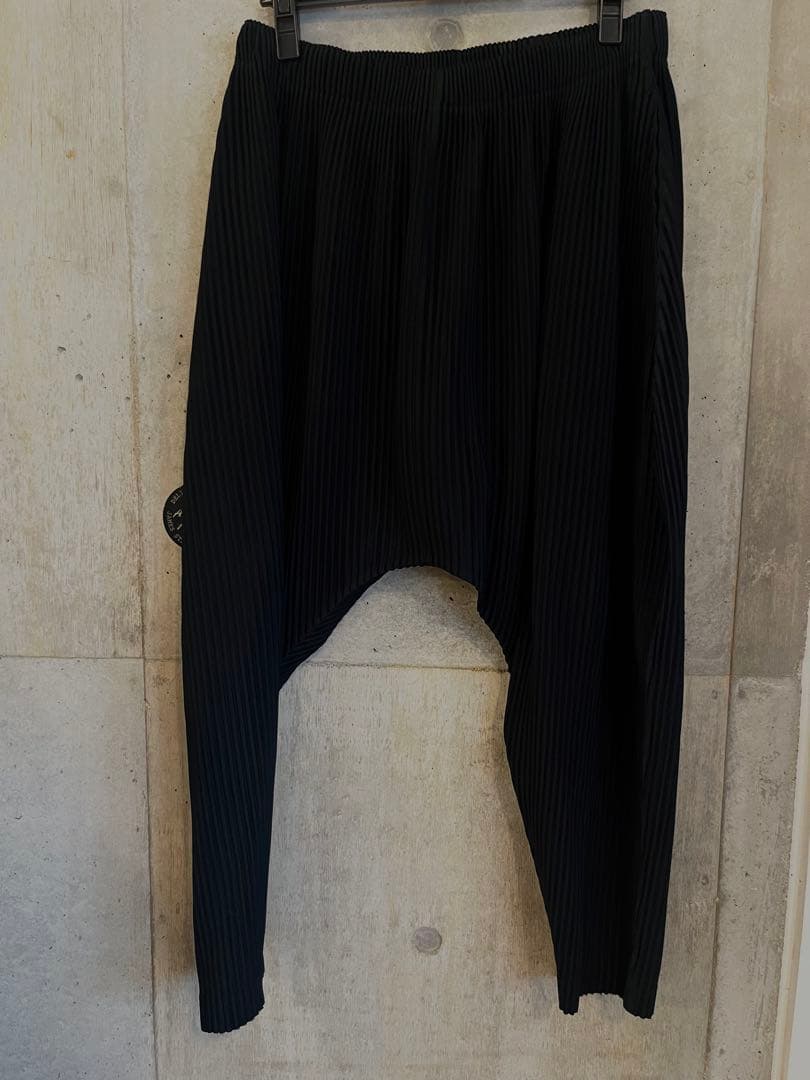 オムプリッセ　プリーツパンツ