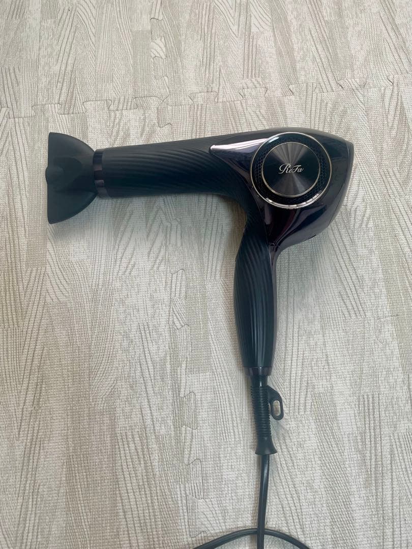 リファ ヘアドライヤー　ブラック　黒