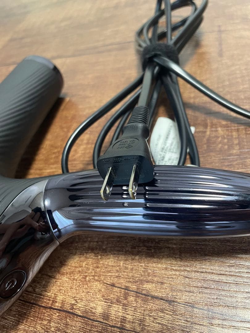 リファ ヘアドライヤー　ブラック　黒