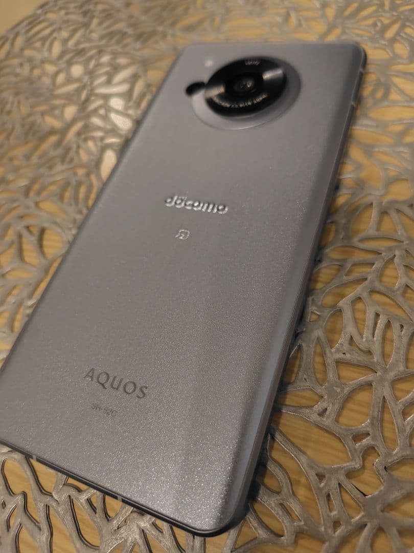 【美品】AQUOS R7 docomo 本体SH−52C シムフリー