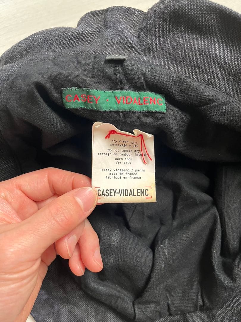 週末限定お値下げCASEY VIDALENC / ブラックリネン　バケットハット