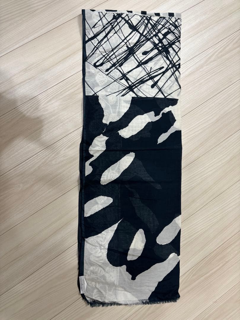 ピエールルイマシア　⭐︎スカーフ