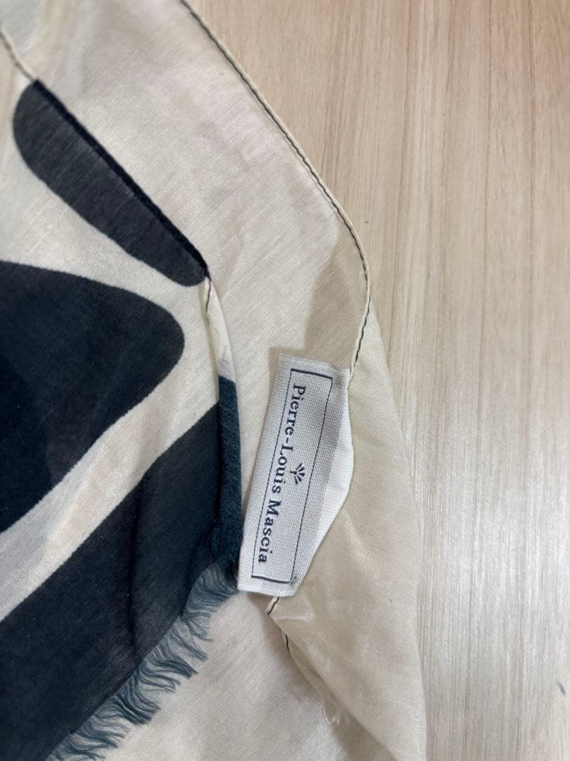 ピエールルイマシア　⭐︎スカーフ