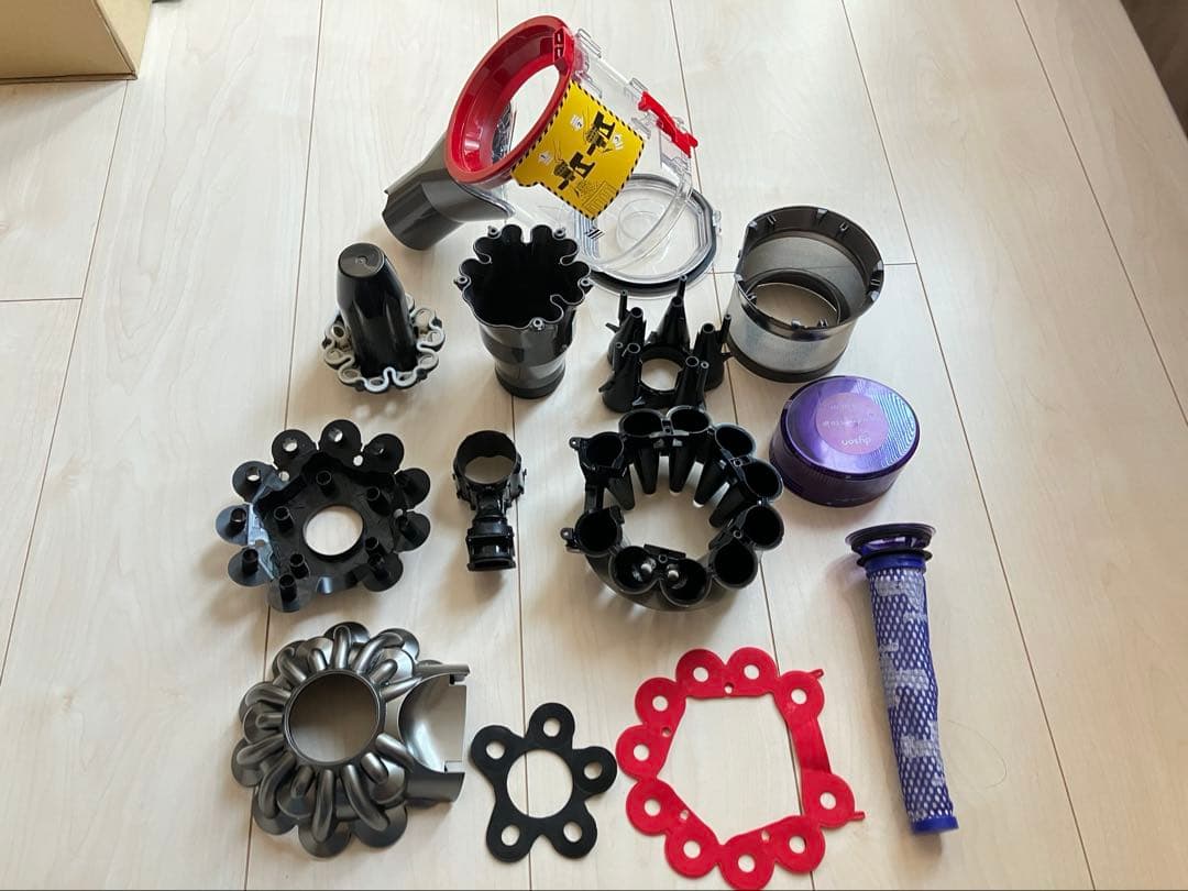 分解清掃済み　ダイソン V8 slim fluffy SV10K