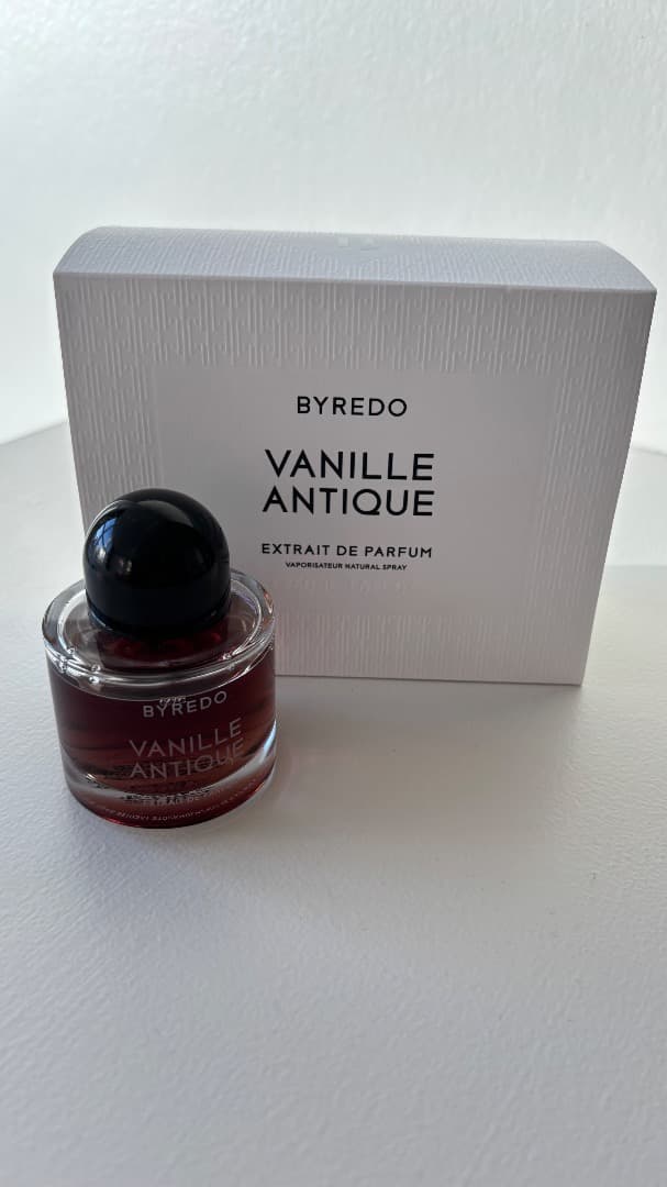 BYREDO VANILLE ANTIQUE エクストレ・ド・パルファム