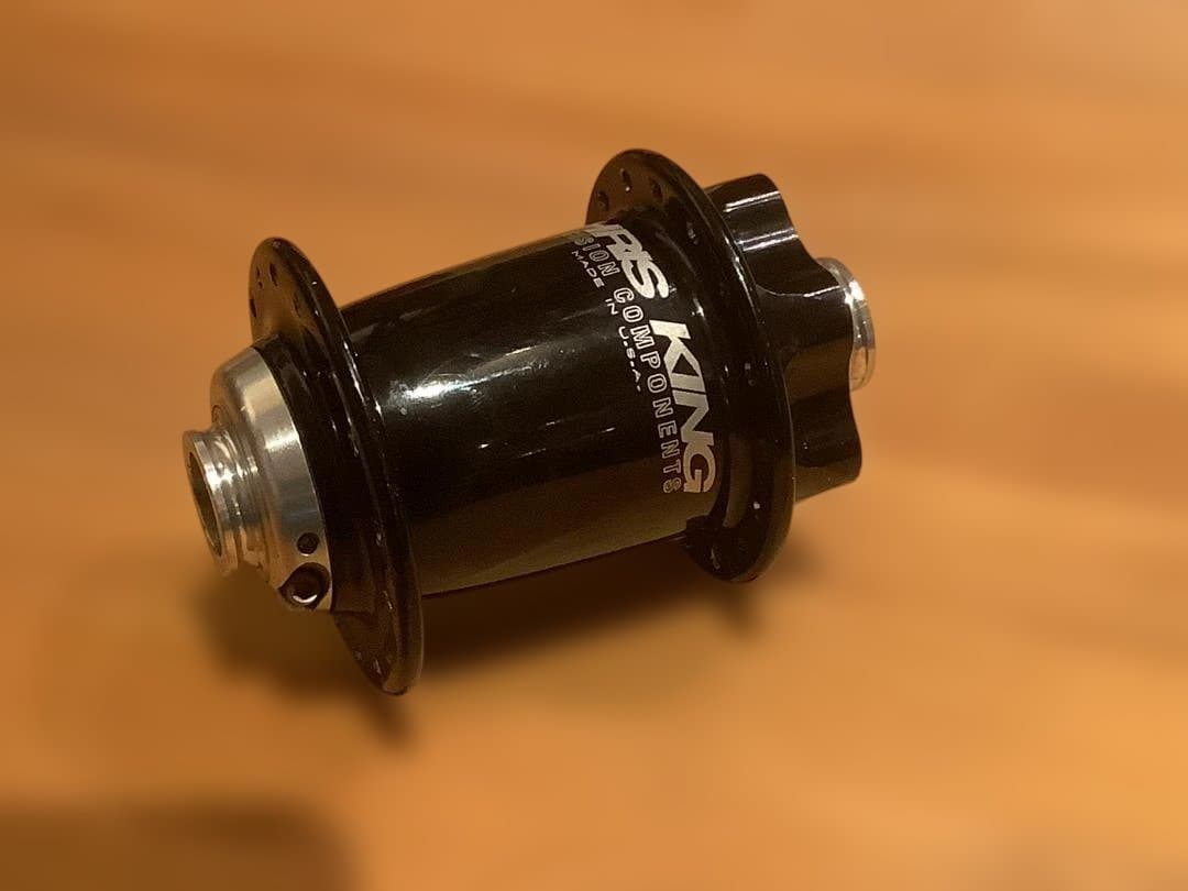 【美品】Chris King フロントハブ　100×15㎜