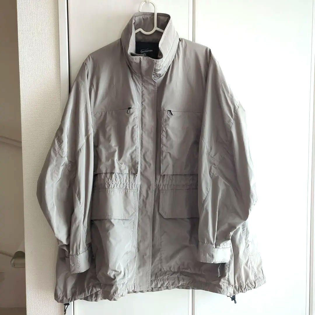 美品　プリズムライトブルゾン　ベージュ