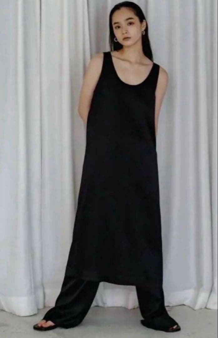 ワンピース NEAU satin tank dress dark navy