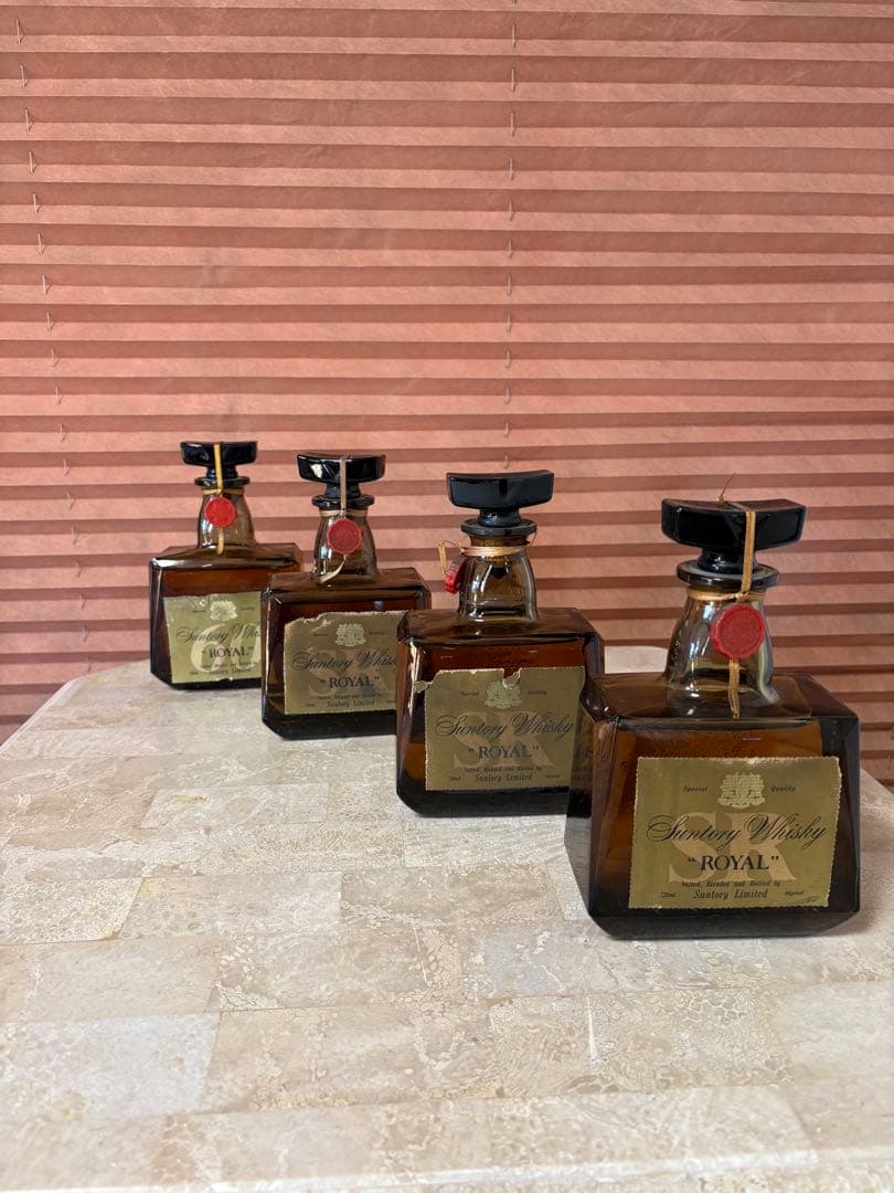 古酒　サントリー　ローヤル　ウイスキー　4本セット　750㎖