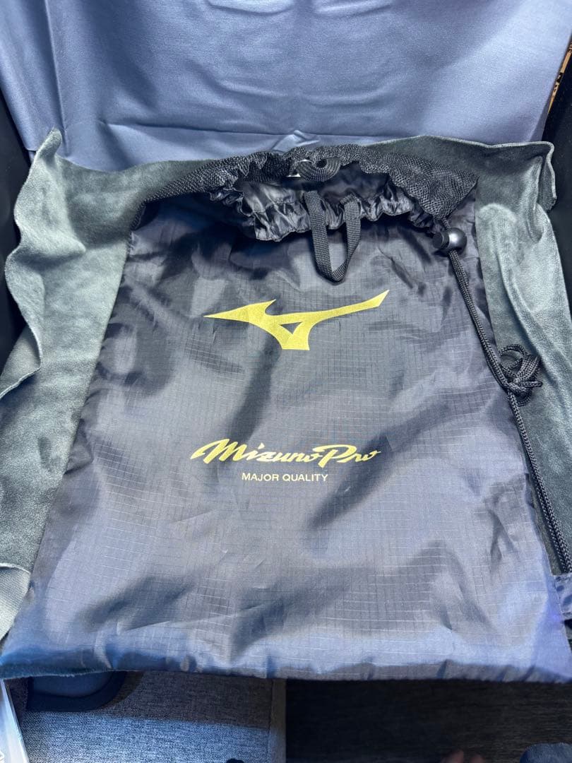 ミズノ エルボーガード 直営店限定 新品未使用 オリックス 紅林モデル