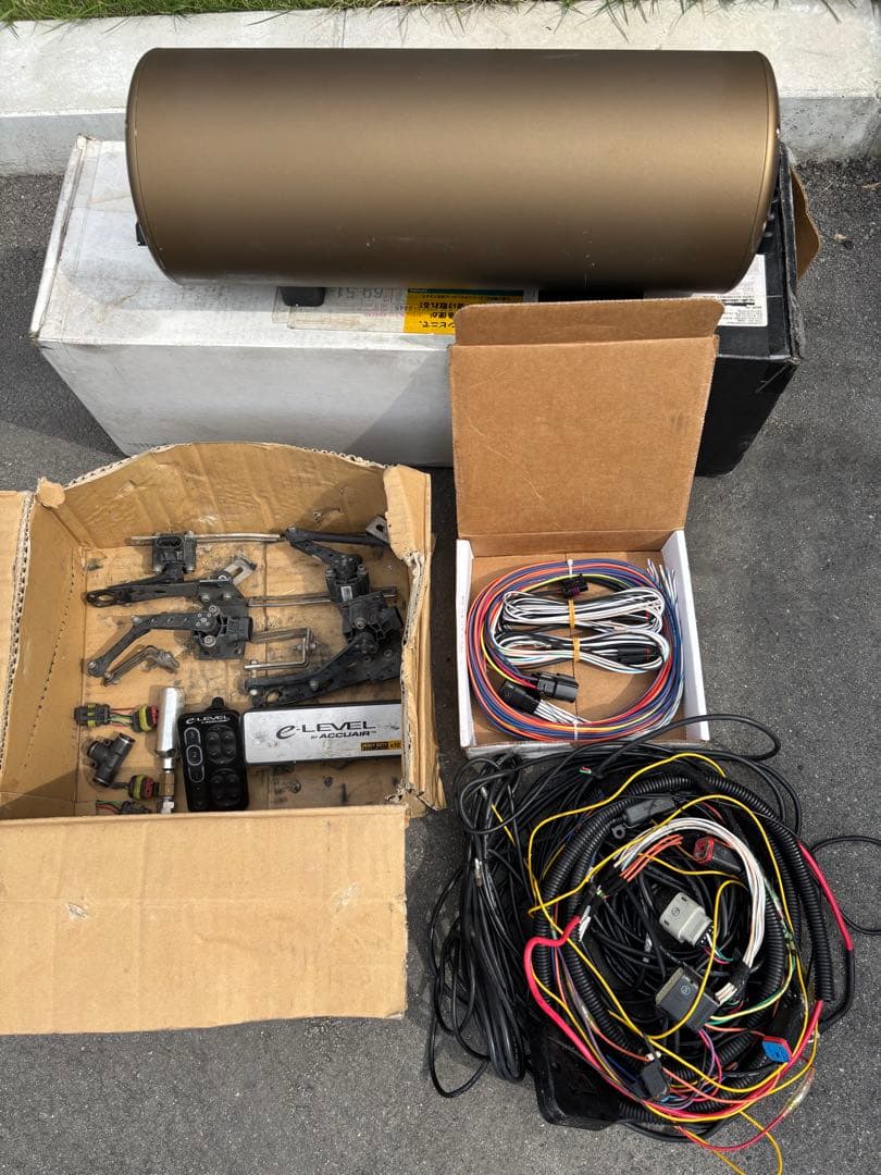 AccuAir e-Level endo-cvt エアサス　エアーサスペンション