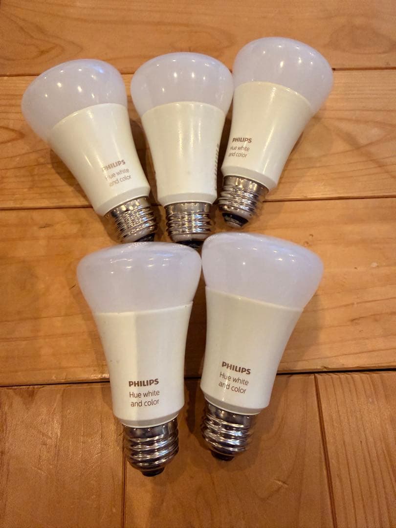 Philips Hue Color LED電球 E26 806ルーメン 5個