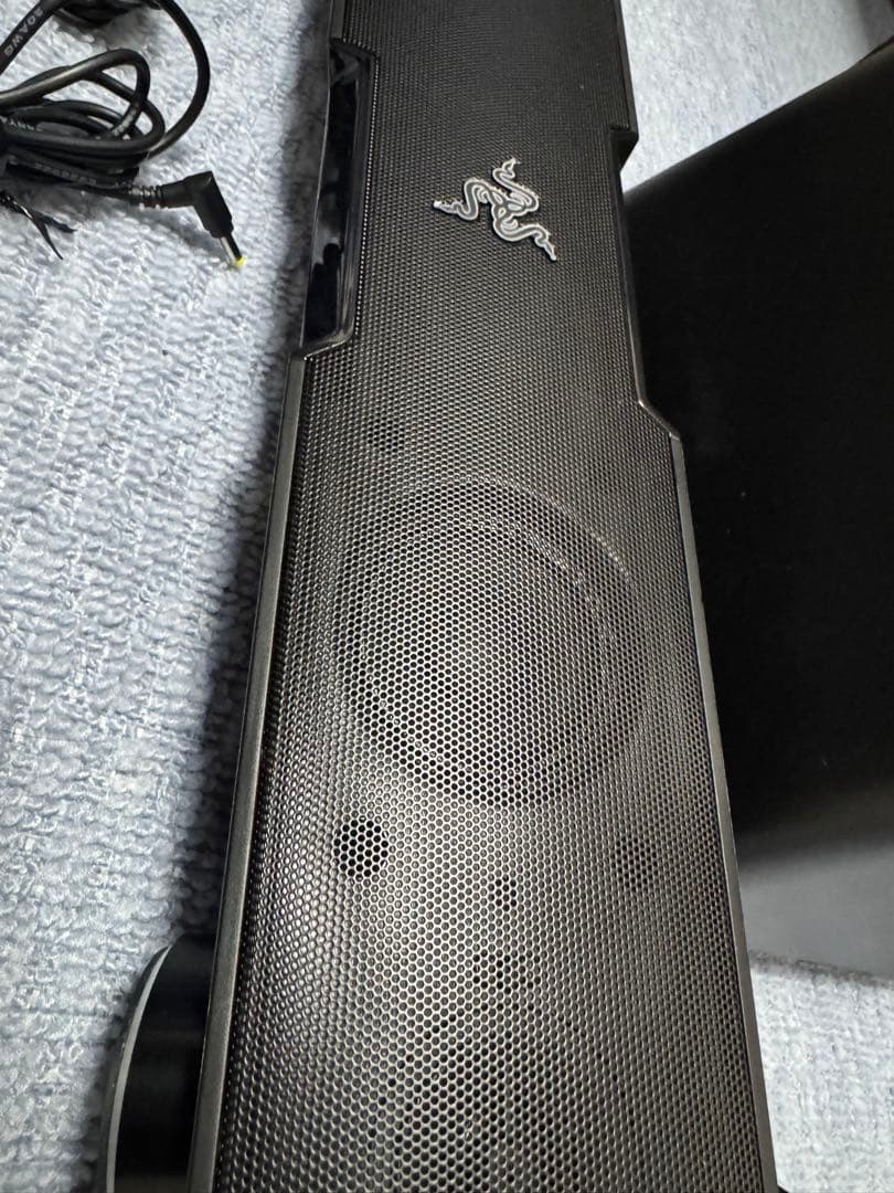 Razer Leviathan ゲーミングサウンドバー + サブウーファー