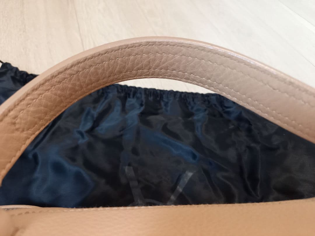 ル*フ様 サンローランミューズトゥミニ ベージュ