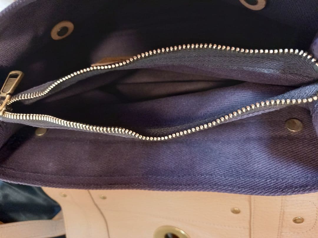 ル*フ様 サンローランミューズトゥミニ ベージュ