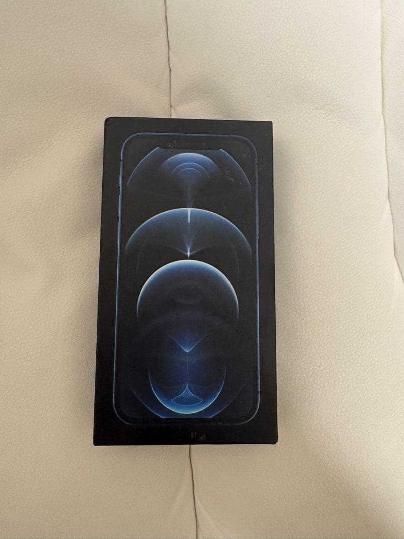 Apple iPhone 12 128GB 海外中古購入 SIMフリー